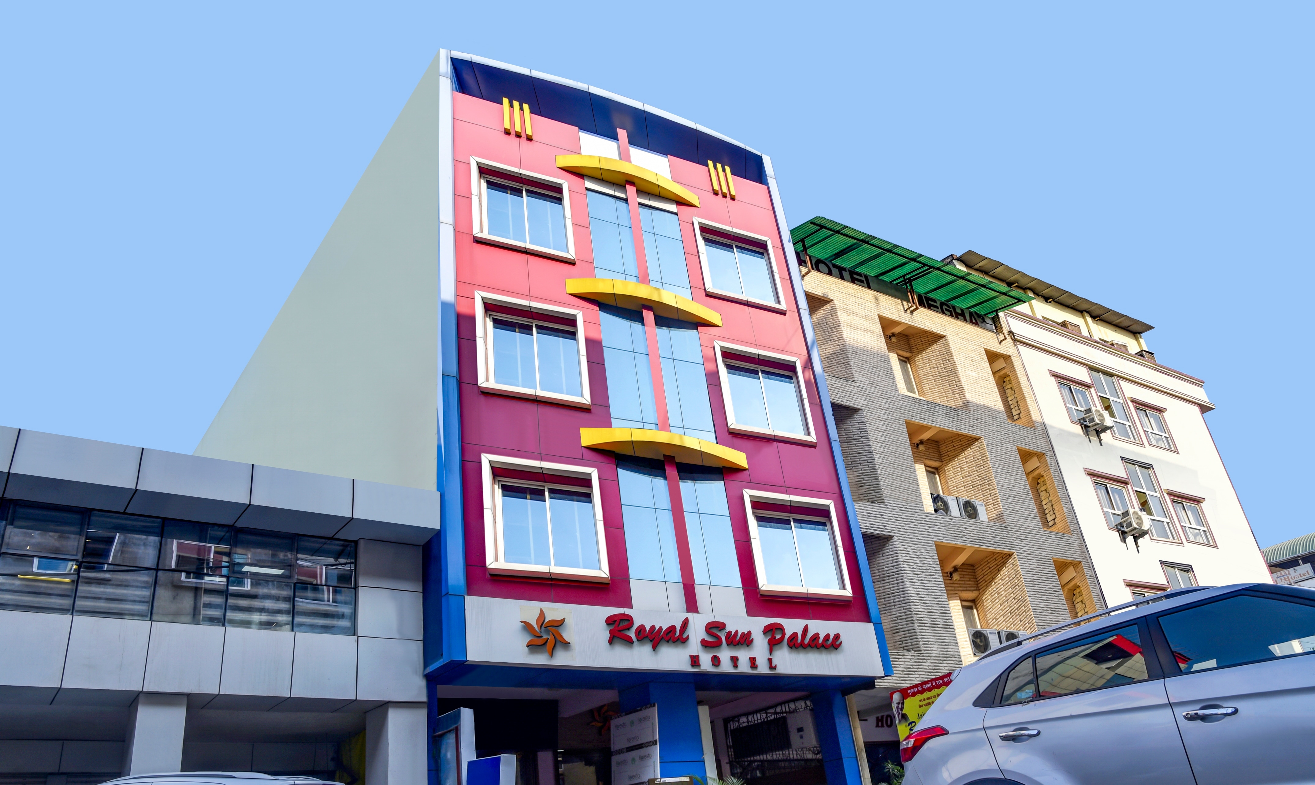 Treebo Royal Sun Palace MP Nagar Zone 2 - Tap to explore photos