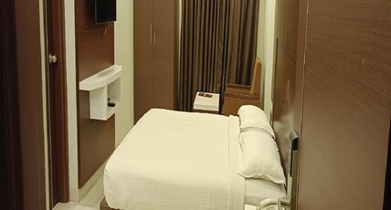 Hotel Maurya International Room Type - Deluxe Room
