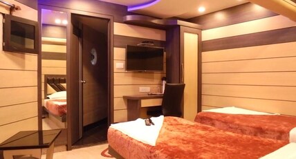 HOTEL GREAT WESTERN Room Type - Premium Room