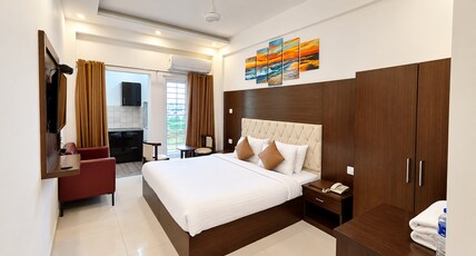 The Grace | A Luxury Accommodation | 500 Mtrs From AIIMS Room Type - Premium Room with Balcony The Grace | A Luxury Accommodation | 500 Mtrs From AIIMS Room Type - Premium Room with Balcony