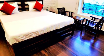 Aviral Ganga Room Type - Deluxe non-ac room