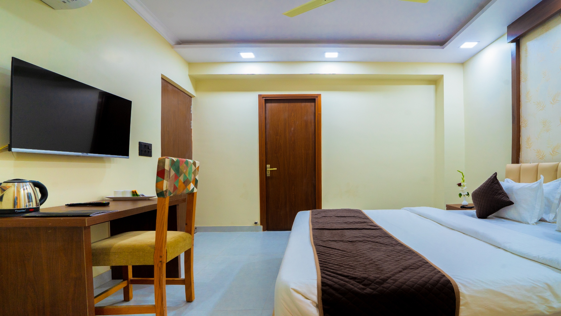 Hotel SGI- Jaipur Airport Hotel - Tap to explore photos