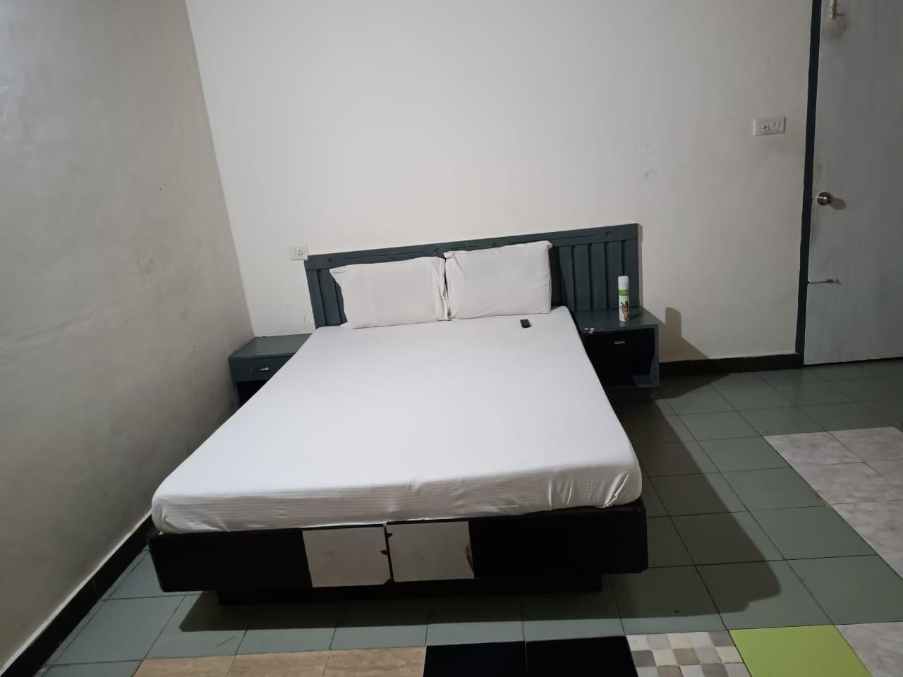 White Residency Tourist Home - Tap to explore photos