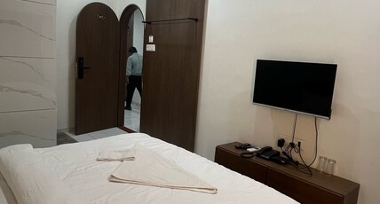Infinity Hotel Room Type - Deluxe
