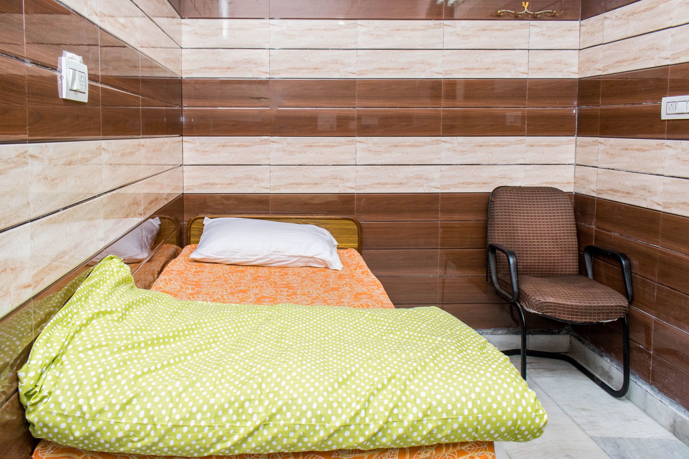 Royal Residency Apartment- 3-3 BHK Apartment - Tap to explore photos