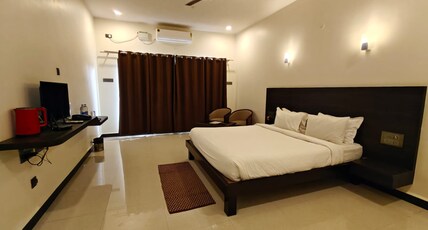 Mastiff Select Terrain Hotels Room Type - Standard AC Room (Basement)
