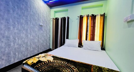 Old Yogi Lodge Room Type - Deluxe AC
