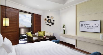 Pullman Danang Beach Resort Room Type - Deluxe Queen Partial Ocean View