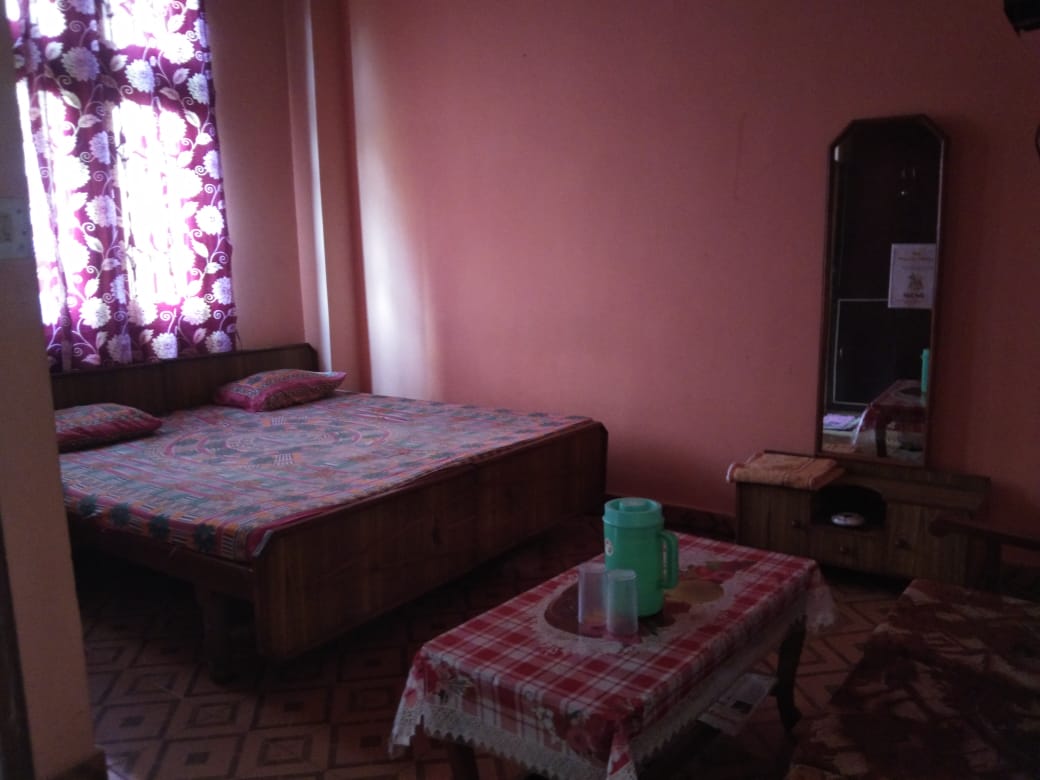 Hotel Highway Glory(Stags Not allowed) - Tap to explore photos