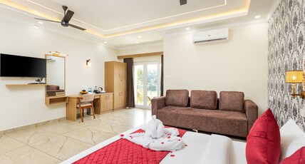 Esaa Airport Hotel Room Type - SUITE ROOM