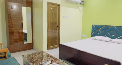 Hotel krishna Room Type - Bedroom101