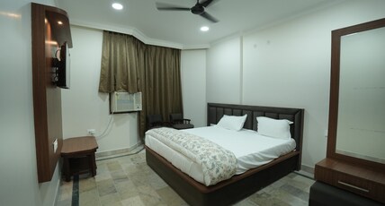 Hotel Chanda Room Type - Deluxe Room