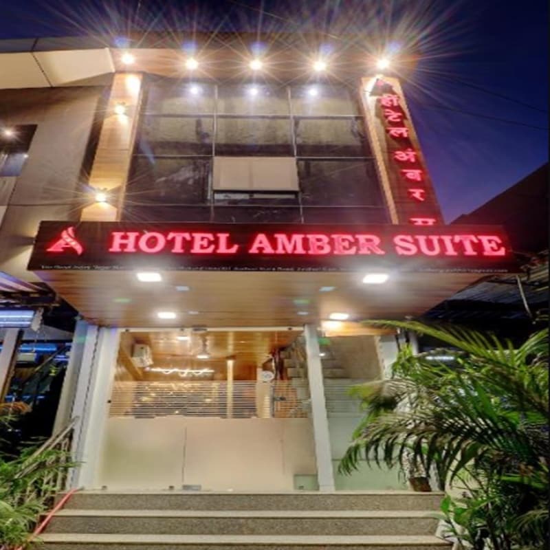 Hotel Amber Suite - Tap to explore photos