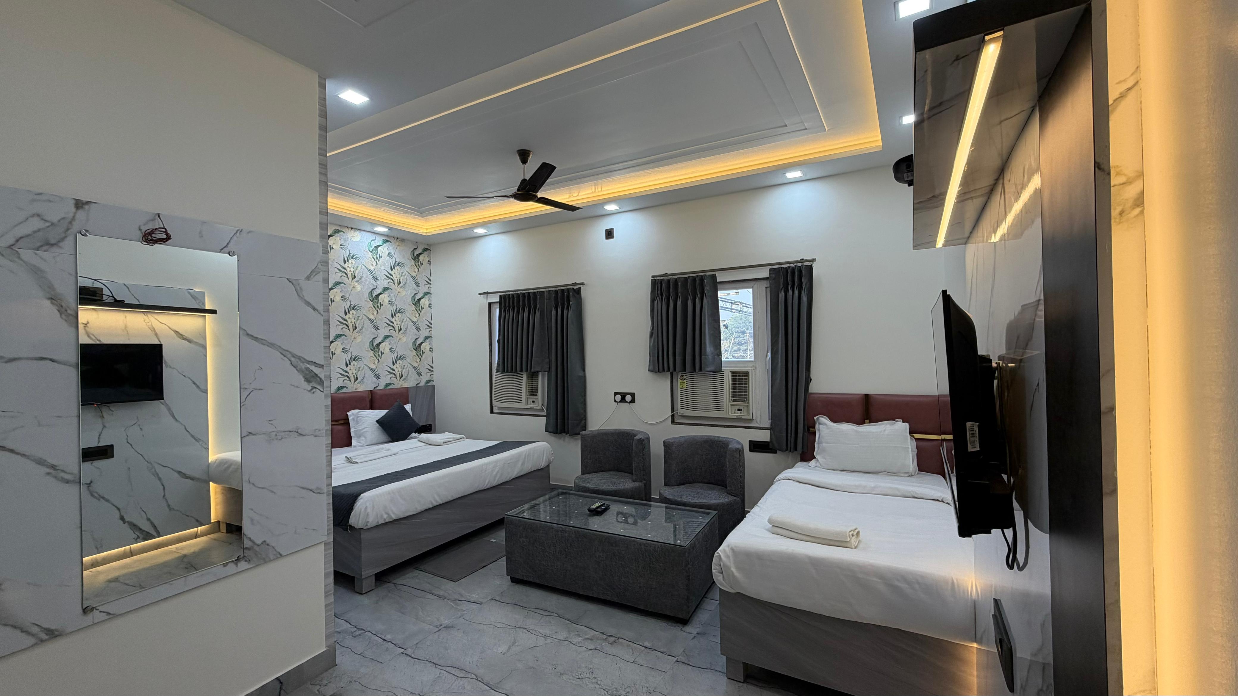 Sunaina Palace - Tap to explore photos