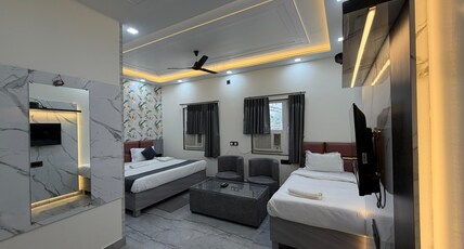 Sunaina Palace Room Type - Junior Suite Room -A Blend of Luxury and Serenity