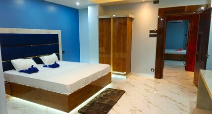 Apurva Hotel Room Type - Suite Room