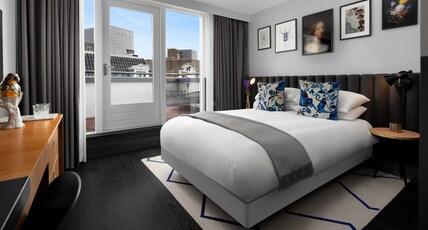 Kimpton De Witt Amsterdam, an IHG Hotel Room Type - 1 Queen Essential Balcony