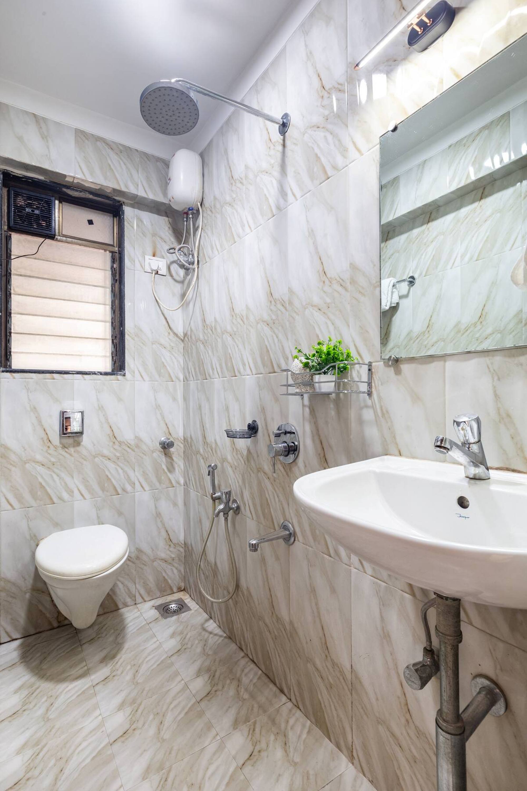 Modern 2 BHK Service Apartment in BKC - Tap to explore photos