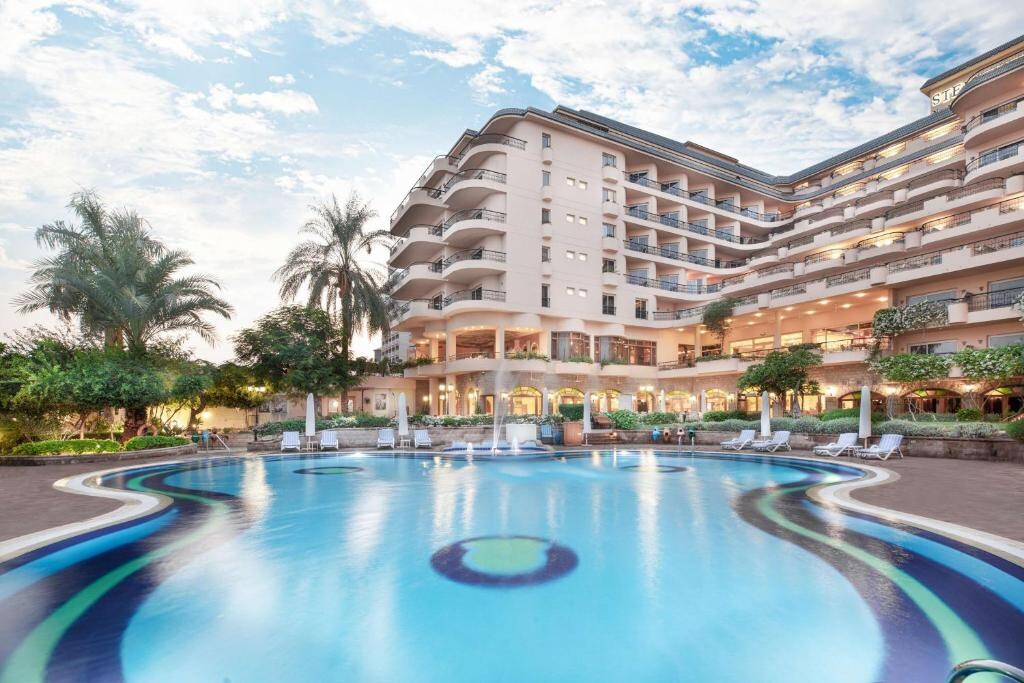 Steigenberger Nile Palace - Tap to explore photos