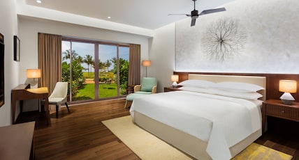 Sheraton Grand Chennai Resort & Spa Room Type - Sea View with Garden, Guest room, 1 King, Beach front access Sheraton Grand Chennai Resort & Spa Room Type - Sea View with Garden, Guest room, 1 King, Beach front access