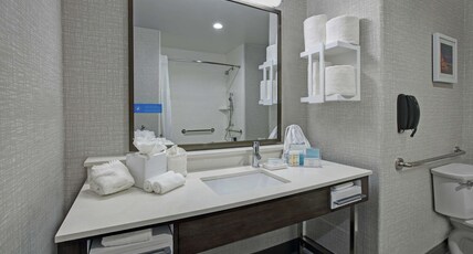 Hampton Inn by Hilton Weslaco Room Type - 2 QNS HEARING ACC NOSMOK