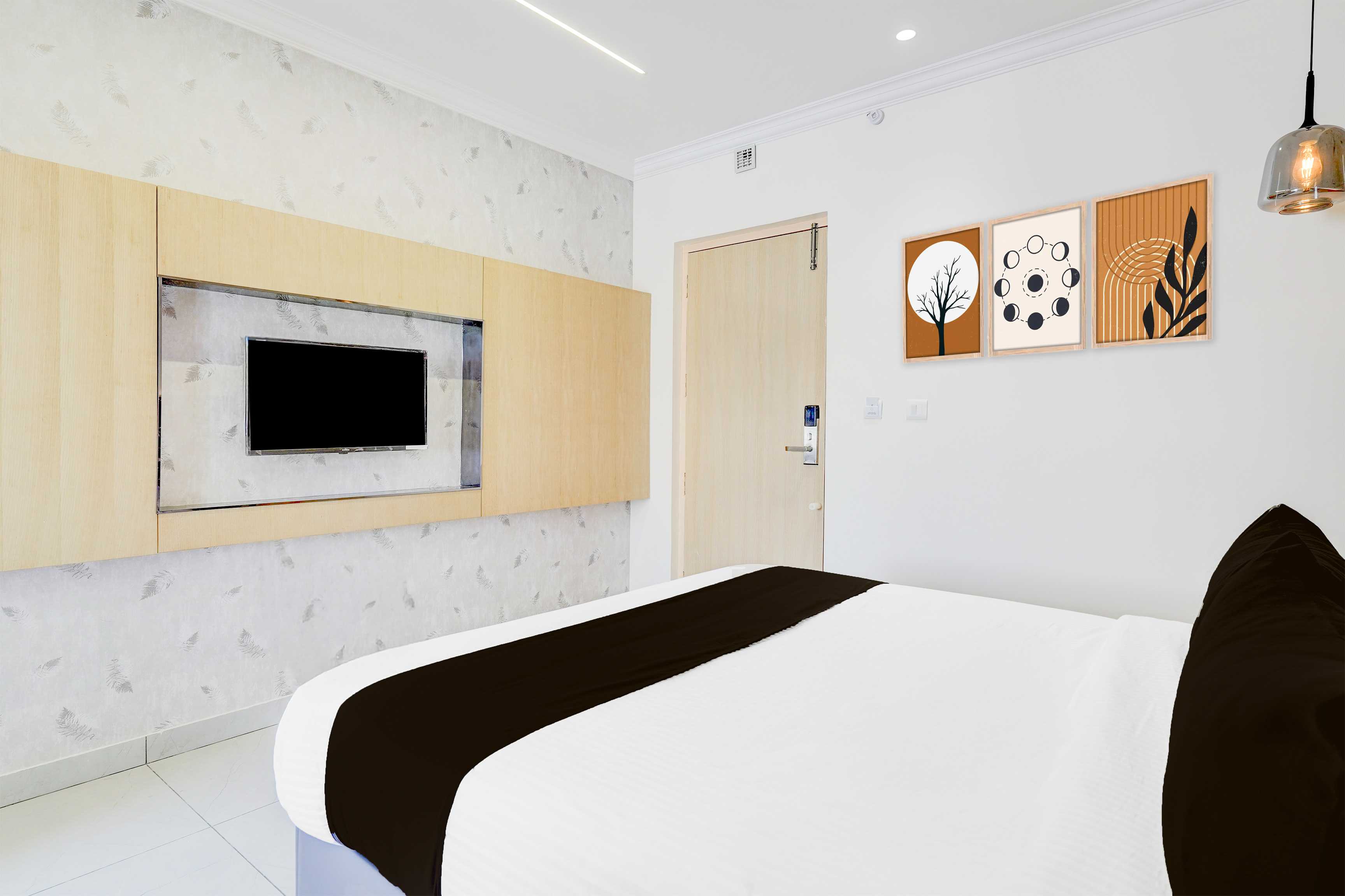 Townhouse Oak Bangalore Brookefield Mall - Tap to explore photos