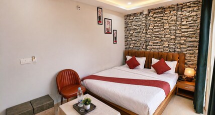 The Mayfair Hotel Room Type - Superior Room With Balcony