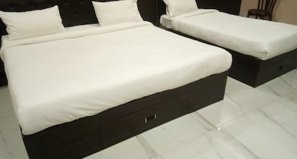 Hotel VK Inn, Near Prayagraj Junction Room Type - Super Deluxe Room Hotel VK Inn, Near Prayagraj Junction Room Type - Super Deluxe Room