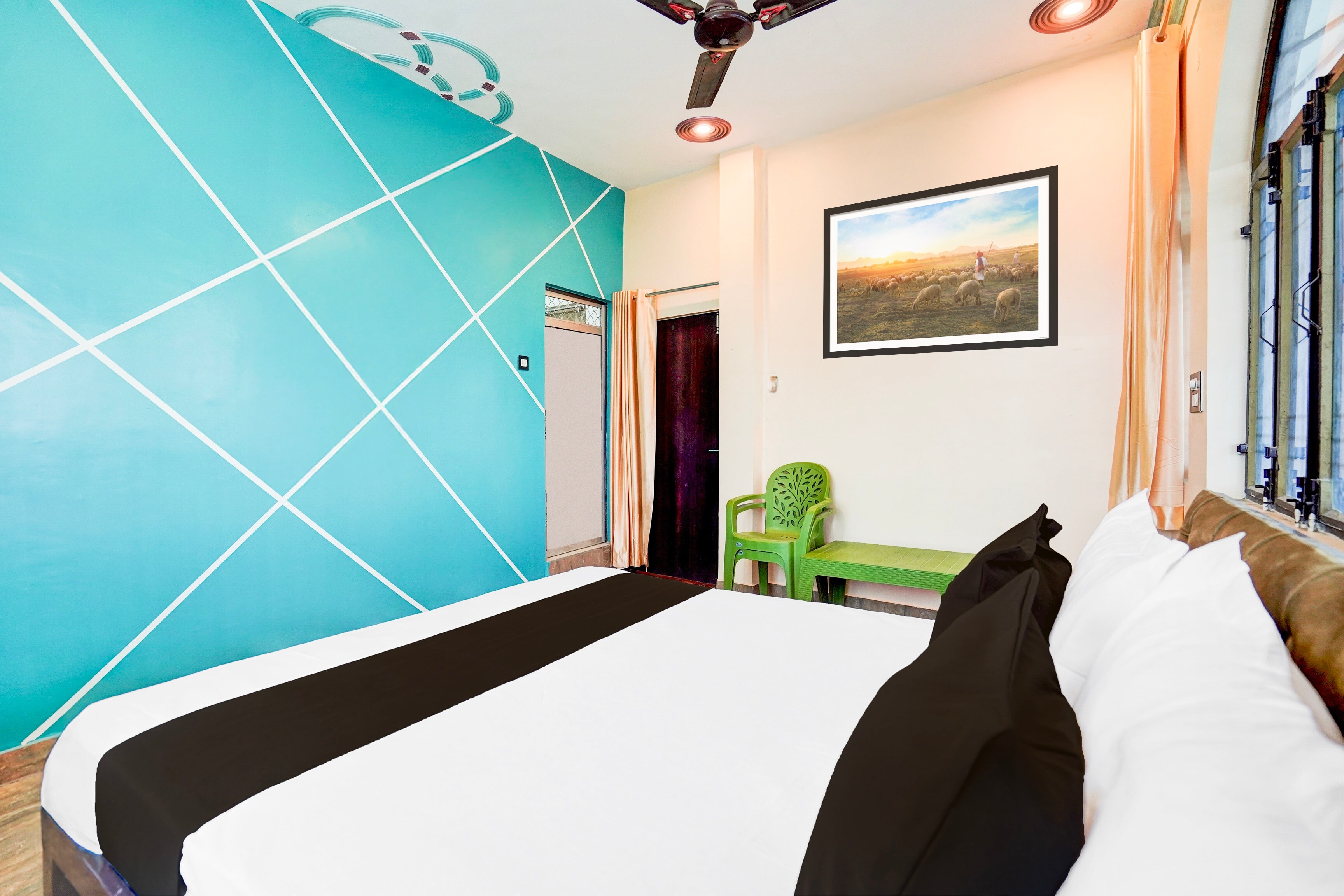 Hotel O Guru Kripa - Tap to explore photos