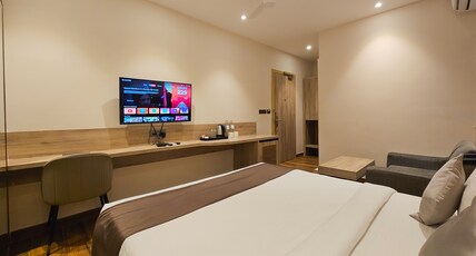 The Firangipani Suites Room Type - Junior Suites With Smart TV