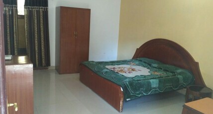 Hotel Bhandari Palace- Near Mall Road Room Type - Deluxe Room ( 2nd Floor) Hotel Bhandari Palace- Near Mall Road Room Type - Deluxe Room ( 2nd Floor)