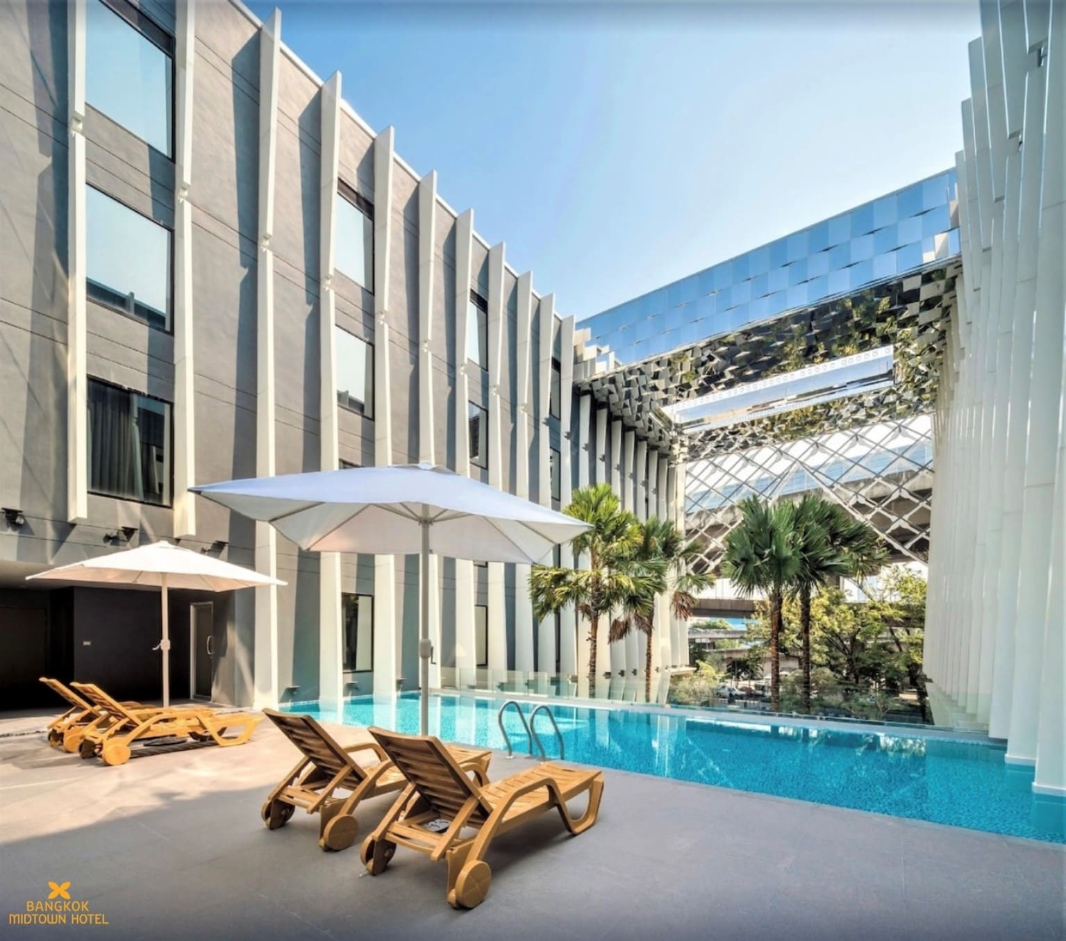 Bangkok Midtown Hotel - Tap to explore photos