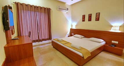 Hotel Garden Court Room Type - Deluxe Room