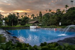 The Hill District Club Resort