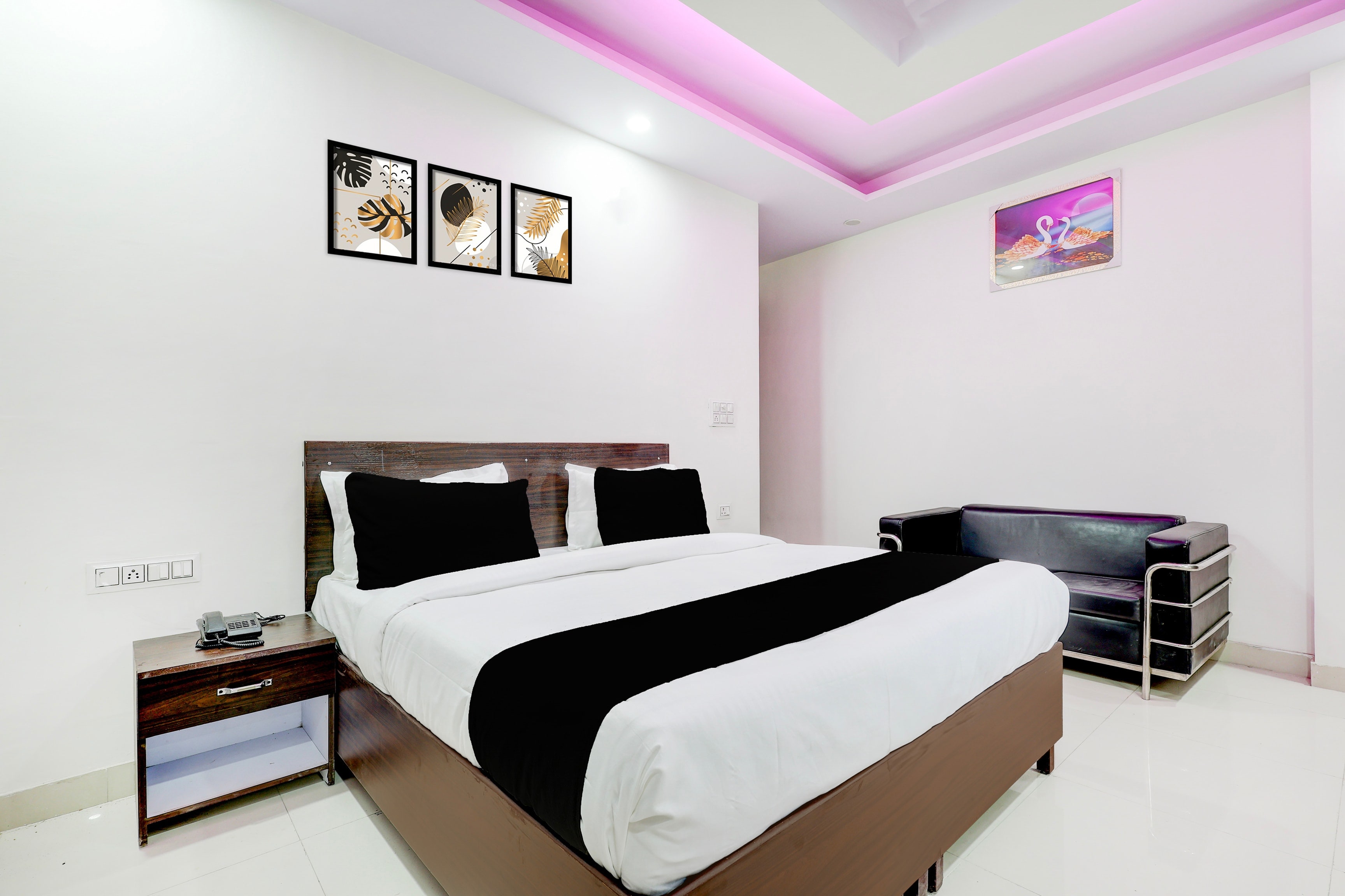 Super Hotel O By OYO DD Green Residency - Tap to explore photos
