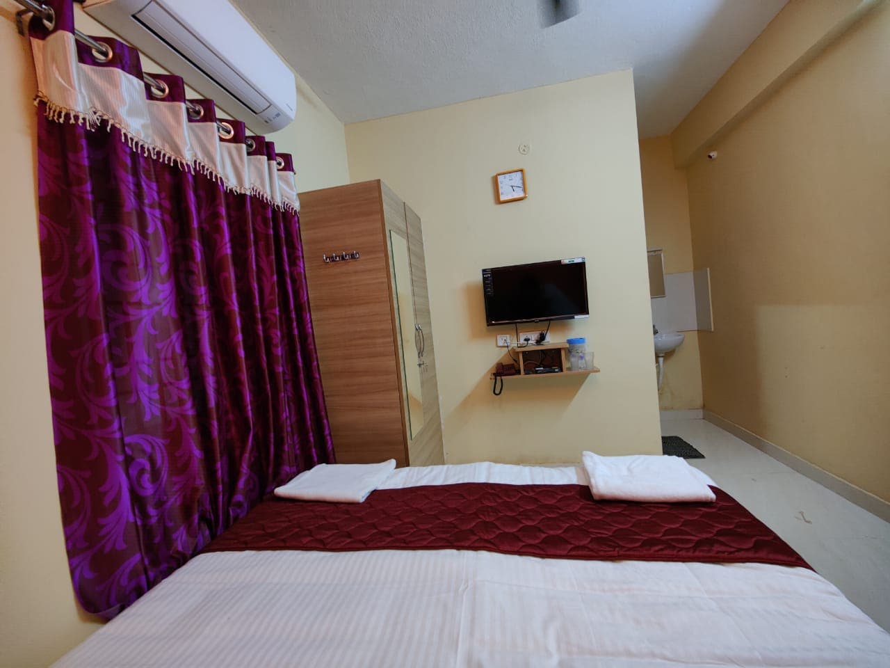 KLR GUEST HOUSE - Tap to explore photos
