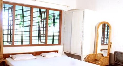 Lovedale Lakeside Homestay | Rooms & Chef Room Type - Ac Room only for family and ladies