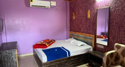 New Abhinaba Hotel & Resort Room Type - Bedroom 102