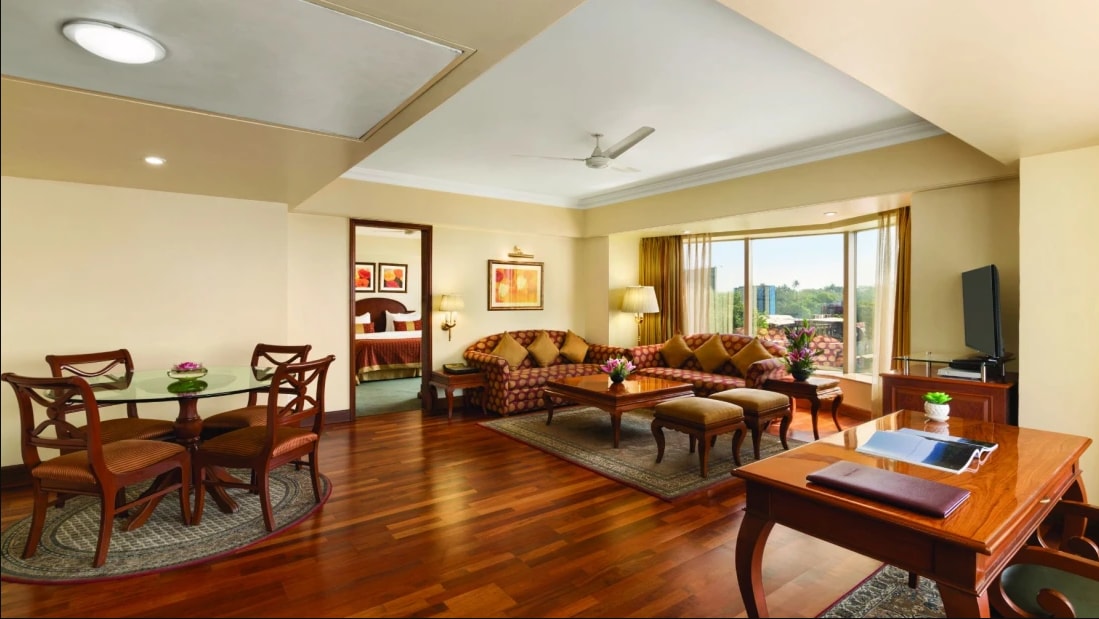 Ramada Plaza By Wyndham Palm Grove, Juhu, Mumbai - Tap to explore photos