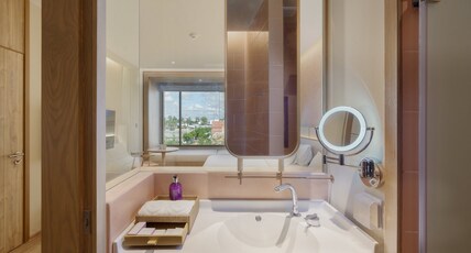 Centara Ubon Room Type - Premium Deluxe Pool View King