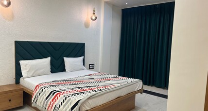 Sayajiraje Palace Room Type - Non AC Deluxe Room Sayajiraje Palace Room Type - Non AC Deluxe Room