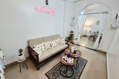 Kiki s Nest | Near Apollo Hospital