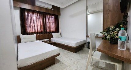 Hotel The Grand Piano Room Type - Executive Double or Twin Bed Room Hotel The Grand Piano Room Type - Executive Double or Twin Bed Room