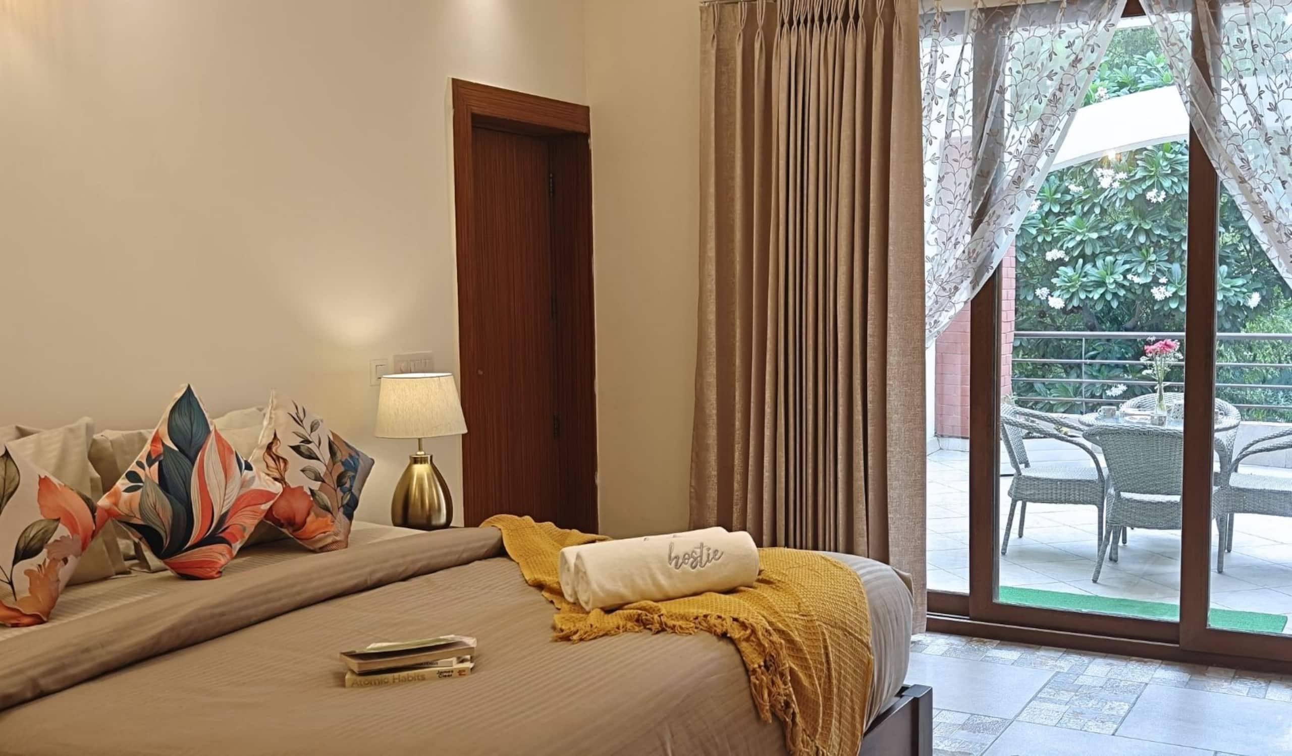 Premium Garden Residence 4BR Gurgaon - Tap to explore photos
