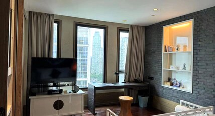 Hotel Indigo Shanghai on The Bund, an IHG hotel Room Type - 1 King Standard City View