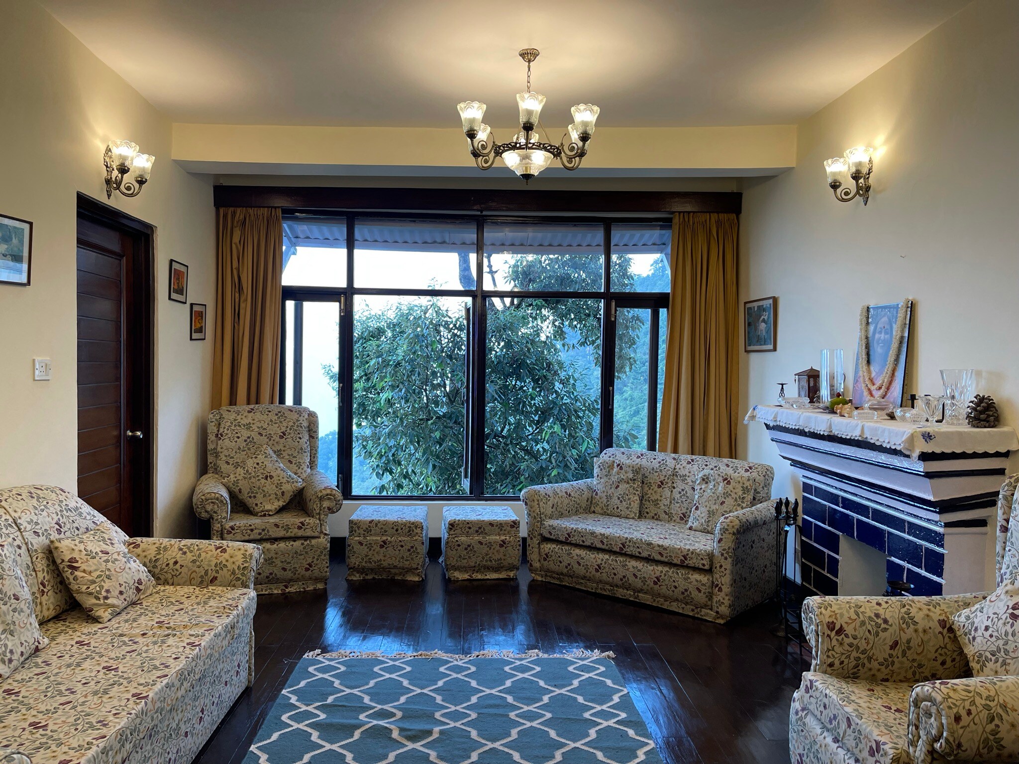 Amitas Haven- Entire 2 BHK Cottage - Tap to explore photos