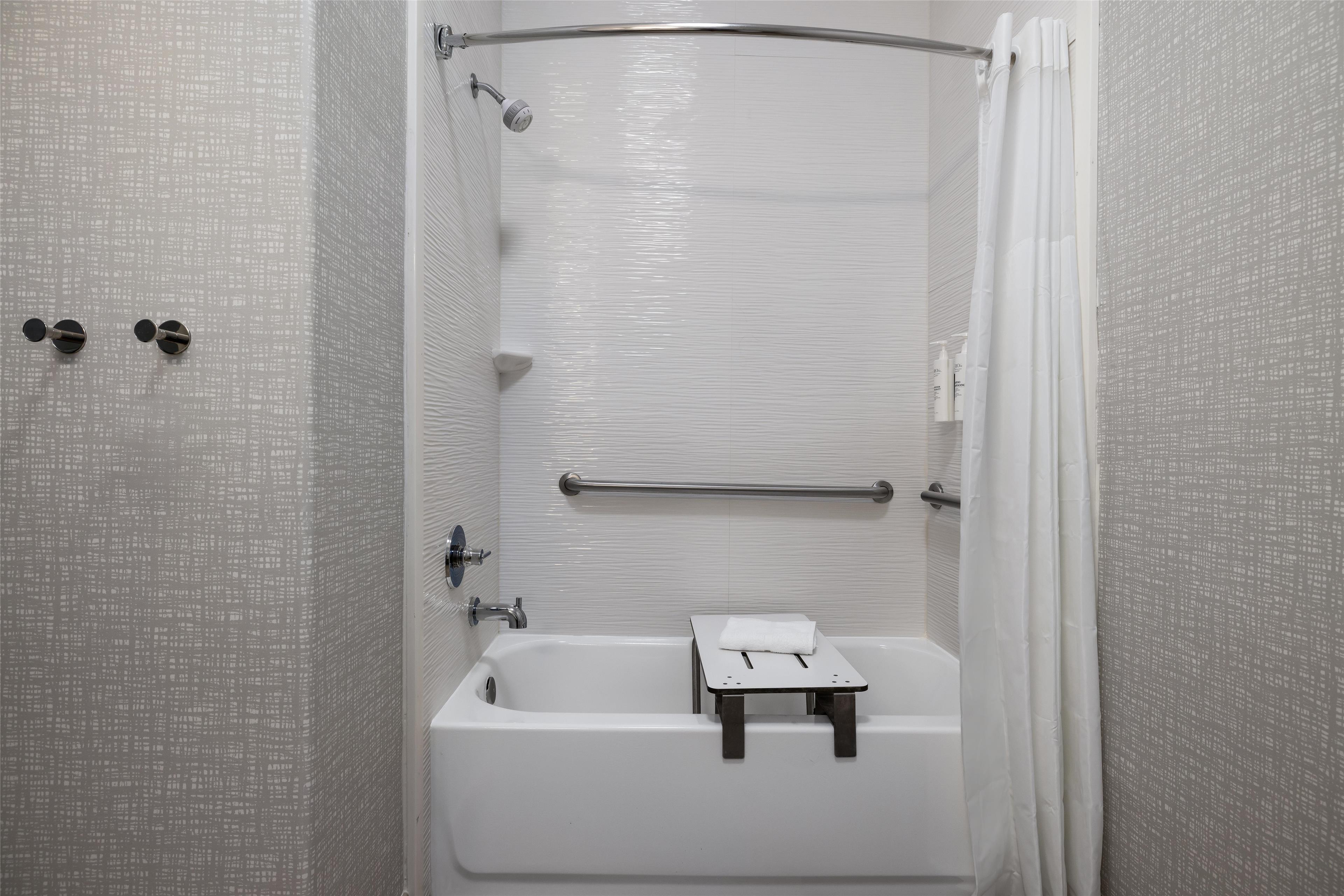 Hampton Inn & Suites by Hilton Galveston - Tap to explore photos