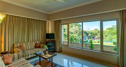 Shraddha Inn, Shirdi Room Type - Suite Pool View