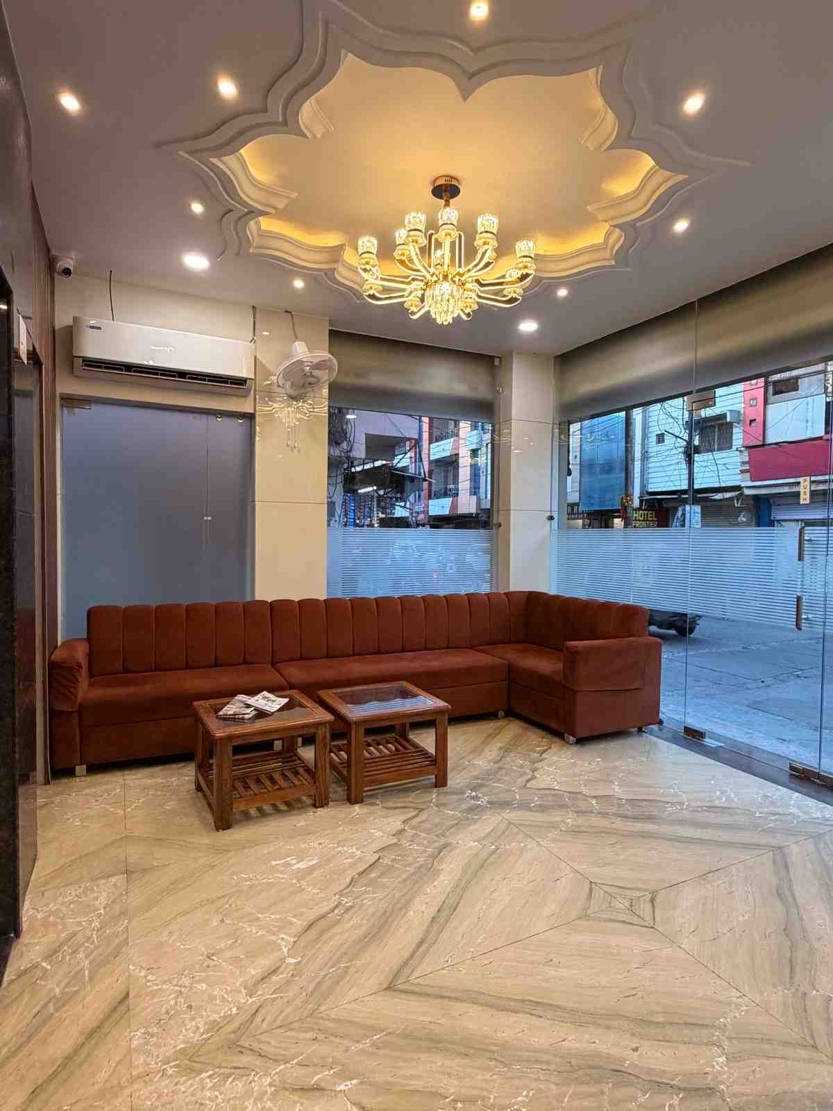 Main gallery