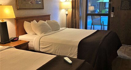 Best Western Plus Kelly Inn Room Type - 2 Queen Beds, Non-Smoking, Poolside, Microwave And Refrigerator, High Speed Internet Access, Coffee Best Western Plus Kelly Inn Room Type - 2 Queen Beds, Non-Smoking, Poolside, Microwave And Refrigerator, High Speed Internet Access, Coffee